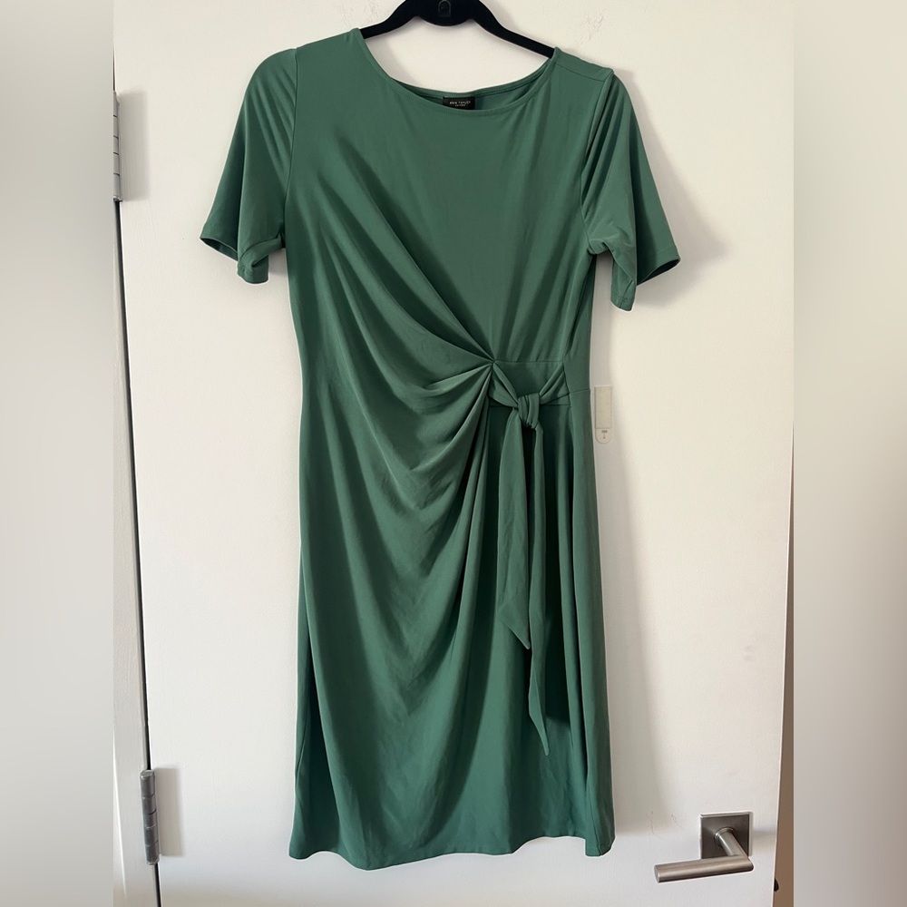 Ann Taylor Factory Green midi dress Size S - NWOT